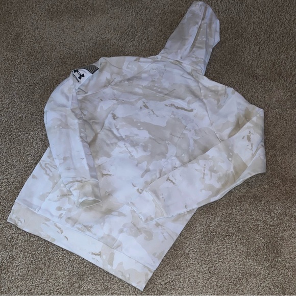 Men’s Project Rock SM Camo Hoodie - Picture 8 of 12